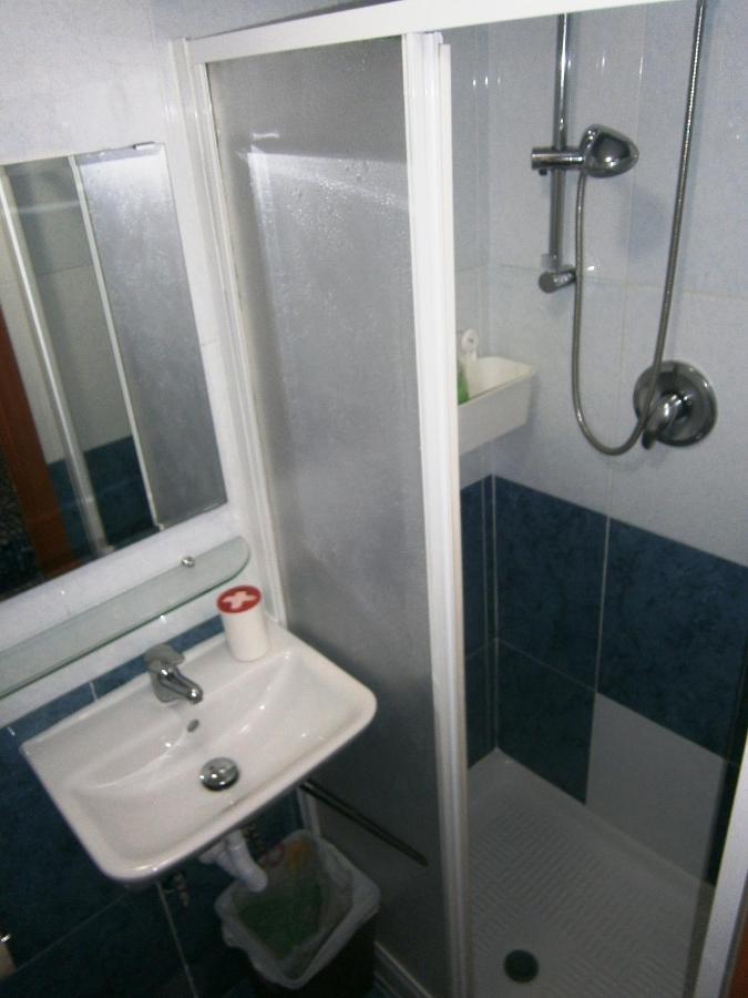 Doppel- oder Zweibettzimmer